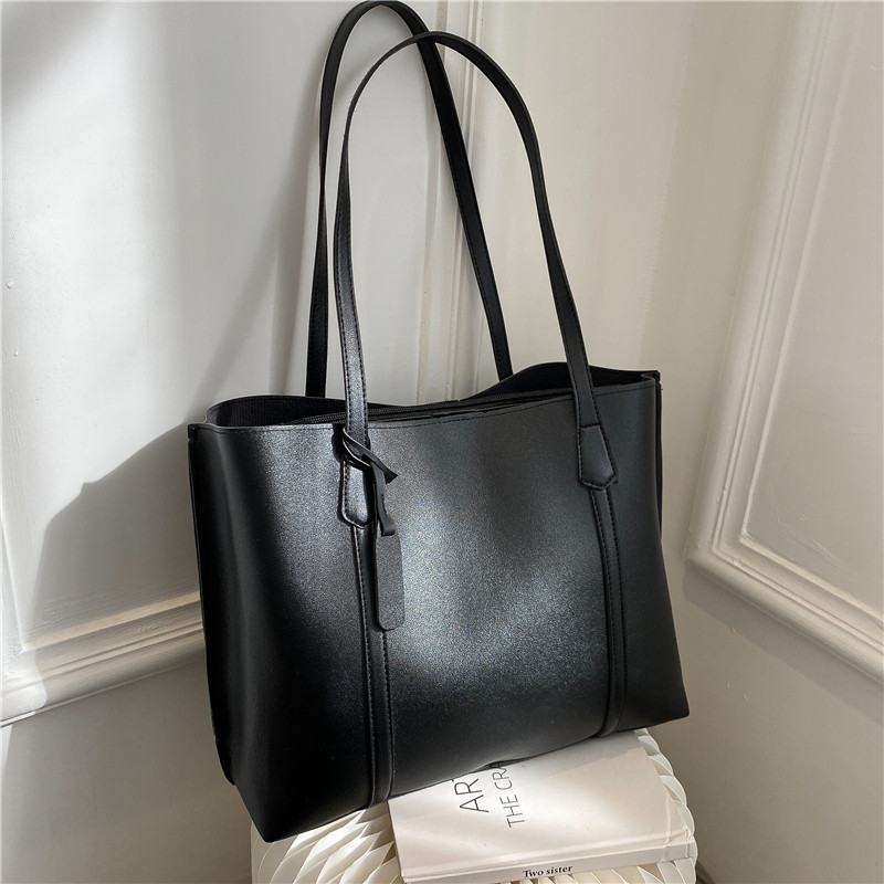 กระเป๋าโท้ทหนังเทียมสีดำคลาสสิ - Leather Work Handbag บทวิจารณ์และราคา
